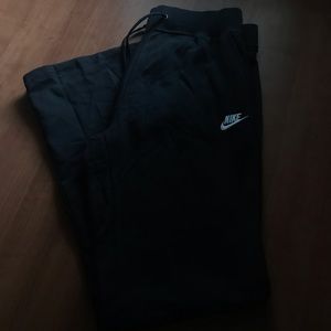 Nike Relaxed Fleece Pants